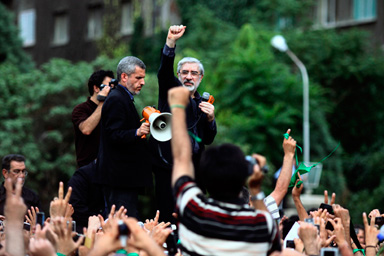 Defeated Iranian presidential candidate Mirhossein Mousavi speaks to supporters at a rally in Tehran June 18, 2009.