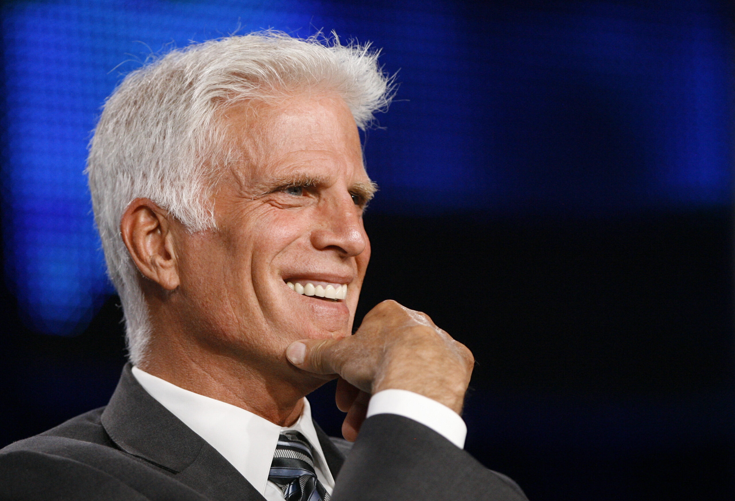 Cast member Ted Danson smiles during a panel discussion for the new HBO television series "Bored to Death" at the Television Critics Association Cable summer press tour in Pasadena, California July 30, 2009. The series debuts on September 20, 2009.  REUTERS/Mario Anzuoni   (UNITED STATES ENTERTAINMENT) (Reuters)