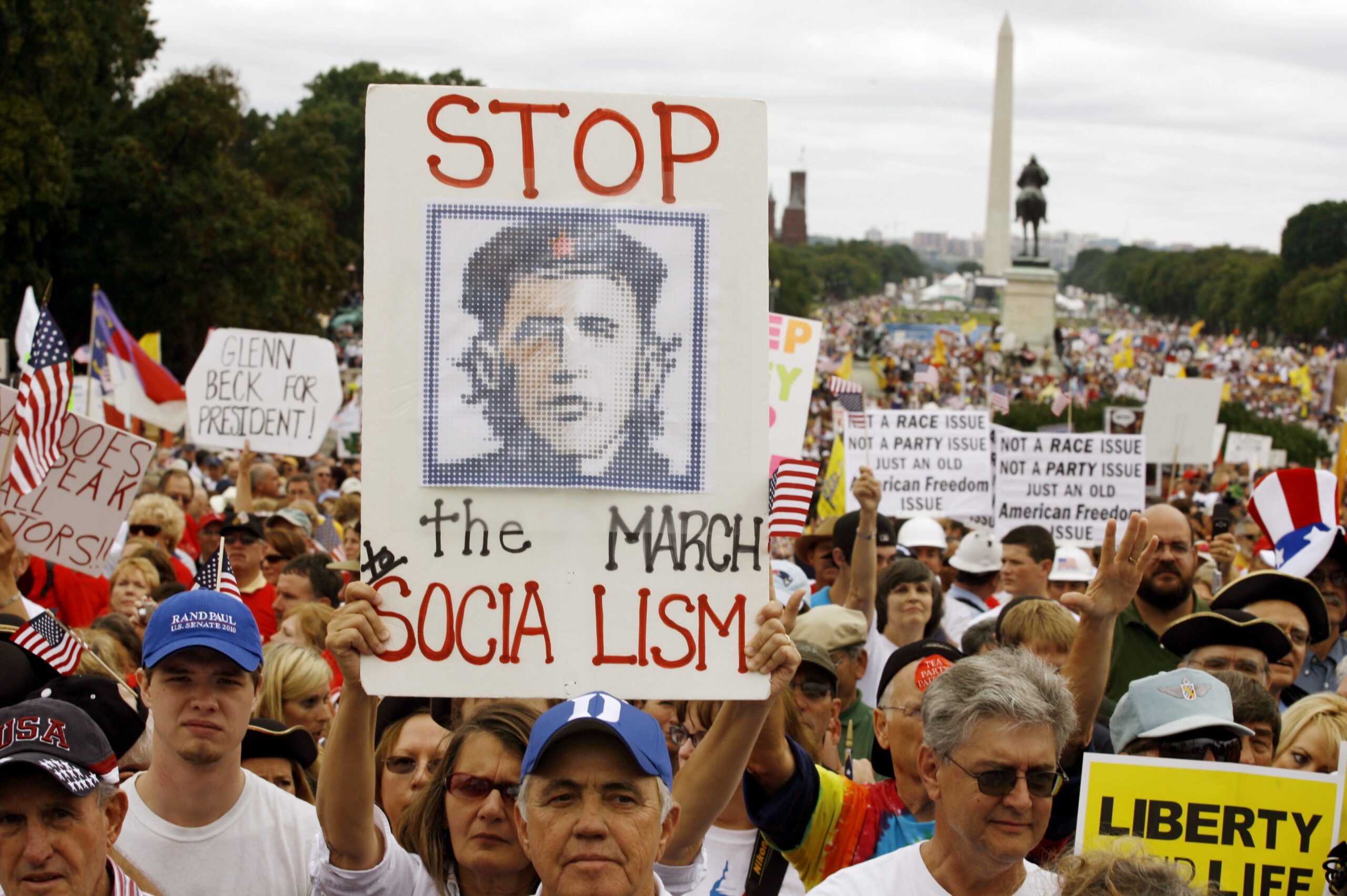 Demonstrators protest outside of the U.S. Capitol Hill with the mall in the background during the taxpayer rally in Washington, Saturday , Sept. 12, 2009.Thousands of fiscal conservatives have packed streets in the nation's capital to protest what they consider the federal government's out-of-control spending.(.AP Photo/Jose Luis Magana) (Jose Luis Magana)