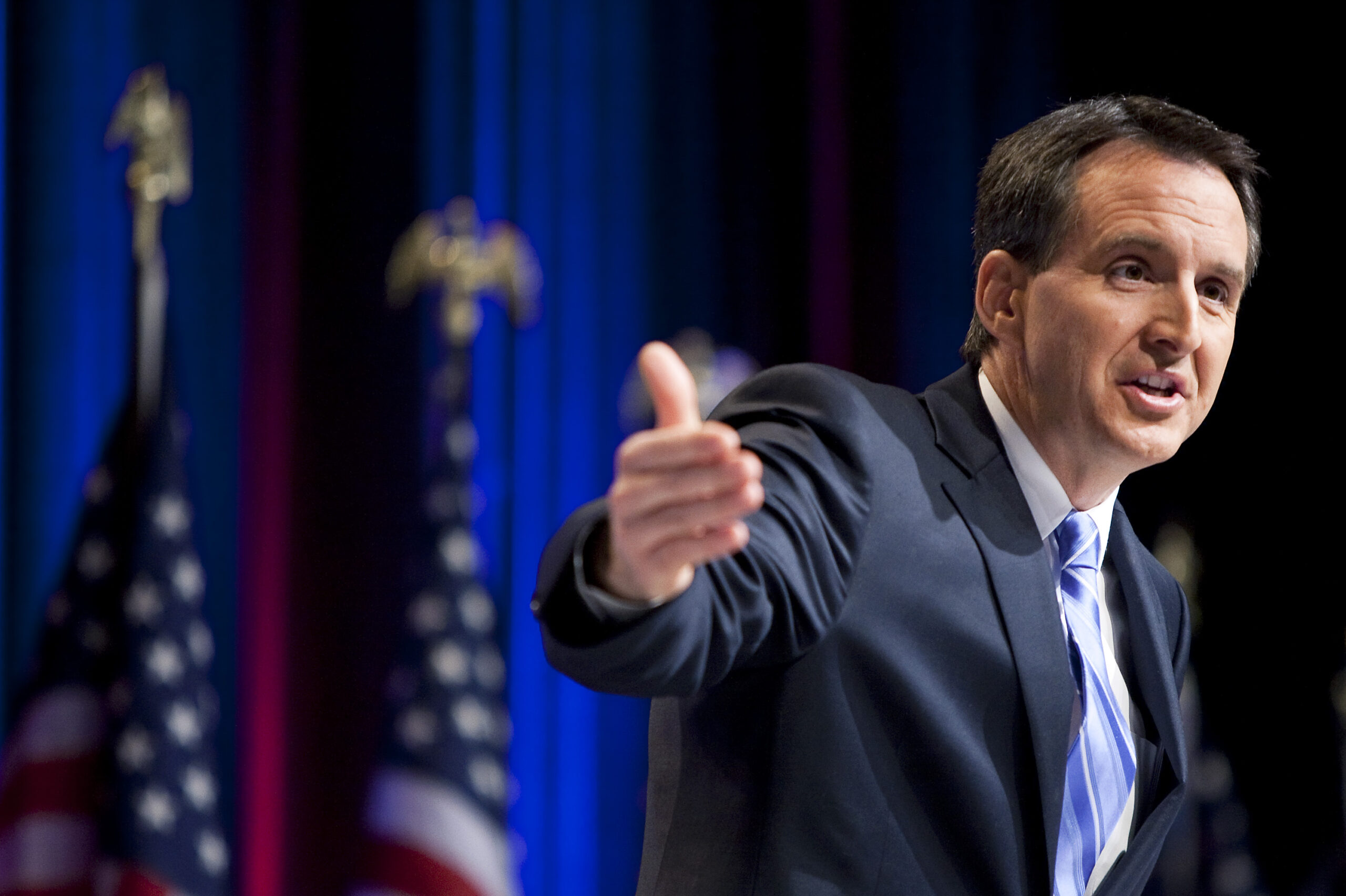 REFILE - CORRECTING SPELLING OF MINNESOTA
Governor Tim Pawlenty, a Republican from Minnesota, speaks to the Conservative Political Action Conference (CPAC) during their annual meeting in Washington, February 18, 2010.    REUTERS/Joshua Roberts    (UNITED STATES - Tags: POLITICS) (Reuters)
