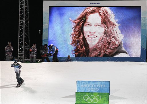 Shaun White of the USA during his first heat run in the final in the men's snowboard halfpipe competition at the Vancouver 2010 Olympics in Vancouver, British Columbia, Wednesday, Feb. 17, 2010. (AP Photo/Gerry Broome) (AP)