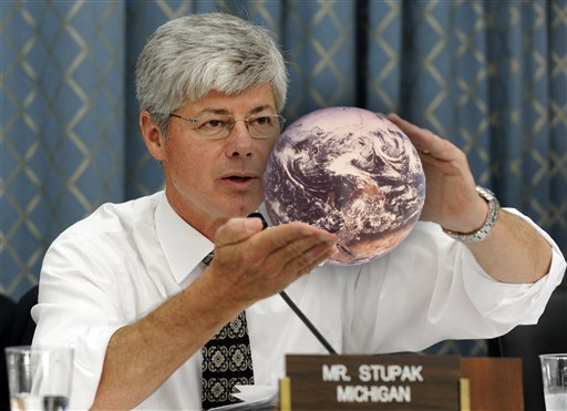FILE - In this June 12, 2009 file photo, House Energy and Commerce subcommittee Chairman Rep. Bart Stupak, D-Mich, speaks on Capitol Hill in Washington. Rep. Stupak said Tuesday he won't seek the Democratic nomination for Michigan governor this year and instead will run for re-election to Congress, where he holds powerful committee assignments and has been a significant voice in the health care debate. (AP Photo/Susan Walsh, File) (Susan Walsh)