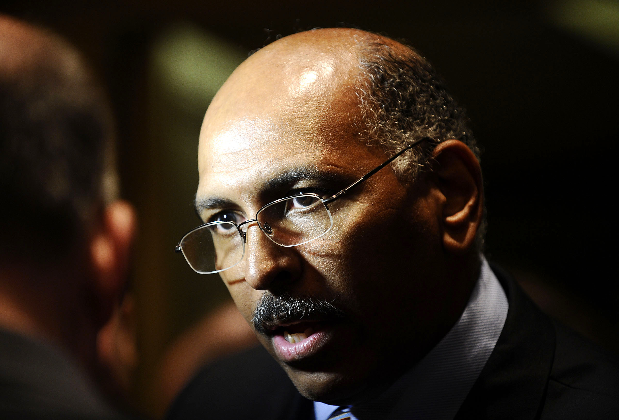 Republican National Committee Chairman Michael Steele speaks to reporters after New Jersey Governor-elect Chris Christie delivered his victory speech at election-night headquarters in Parsippany, New Jersey November 3, 2009. REUTERS/Jeff Zelevansky (UNITED STATES ELECTIONS POLITICS) (Reuters)