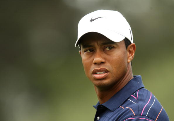 MELBOURNE, AUSTRALIA - NOVEMBER 12:  Tiger Woods of the USA prepares to putt on the 8th hole during round one of the 2009 Australian Masters at Kingston Heath Golf Club on November 12, 2009 in Melbourne, Australia.  (Photo by Quinn Rooney/Getty Images) (Quinn Rooney)