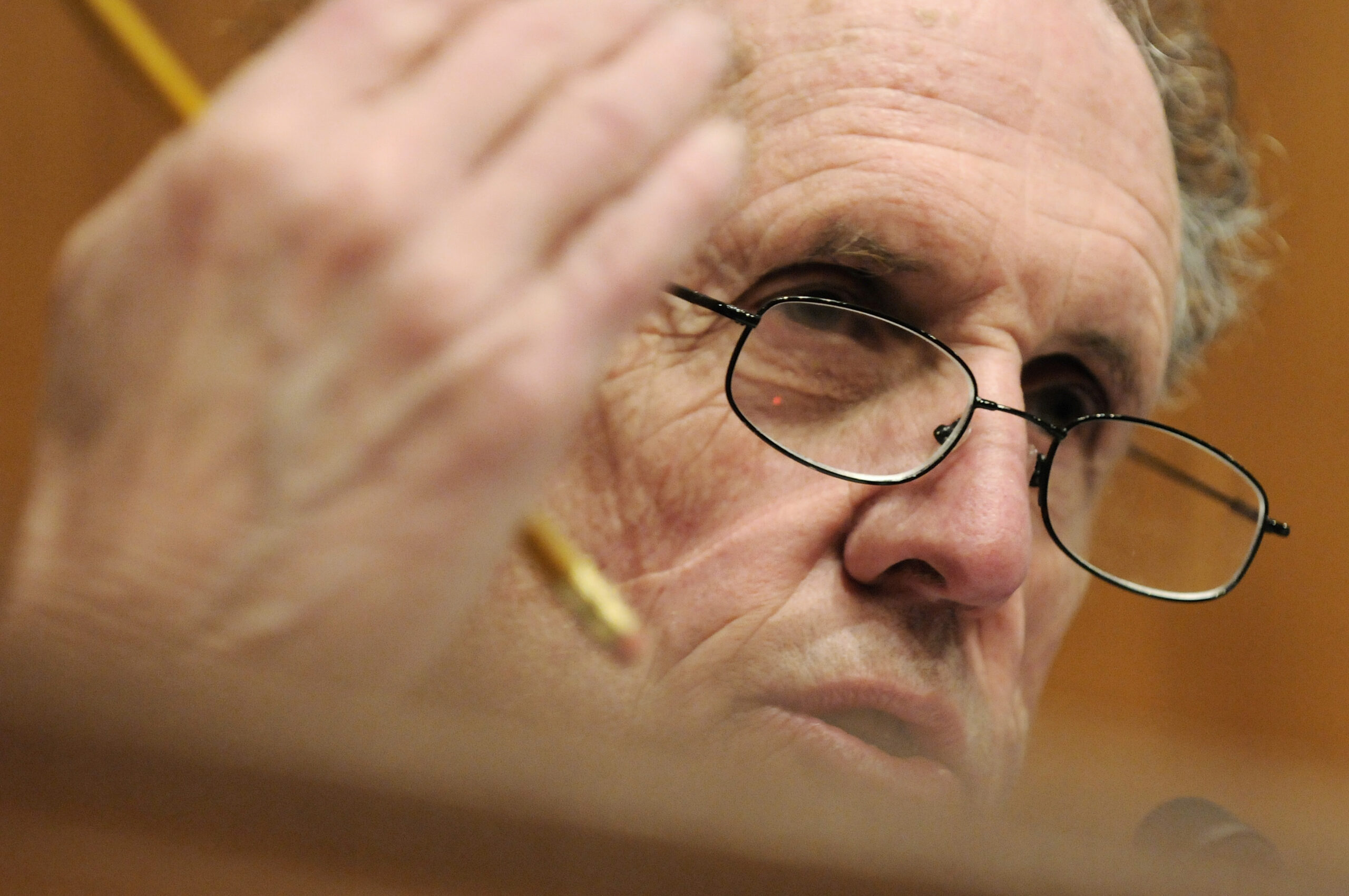 US Senator Ted Kaufman (D-DE) hears testimony on the future of US public diplomacy during a subcommittee hearing of the Senate Foreign Relations Committee on Capitol Hill in Washington, March 10, 2010. With no desire to mount a campaign or keep political power, Kaufman hasn't had to spend time raising millions of dollars to run for office. Instead he's been free to focus on the nation's needs and those of his home state of Delaware. To match interview USA-POLITICS/KAUFMAN.  Picture taken March 10, 2010. REUTERS/Jonathan Ernst    (UNITED STATES - Tags: POLITICS) (Reuters)