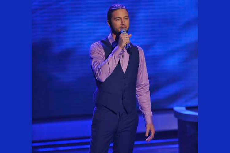 Casey James sings during Tuesday night's episode of "American Idol."