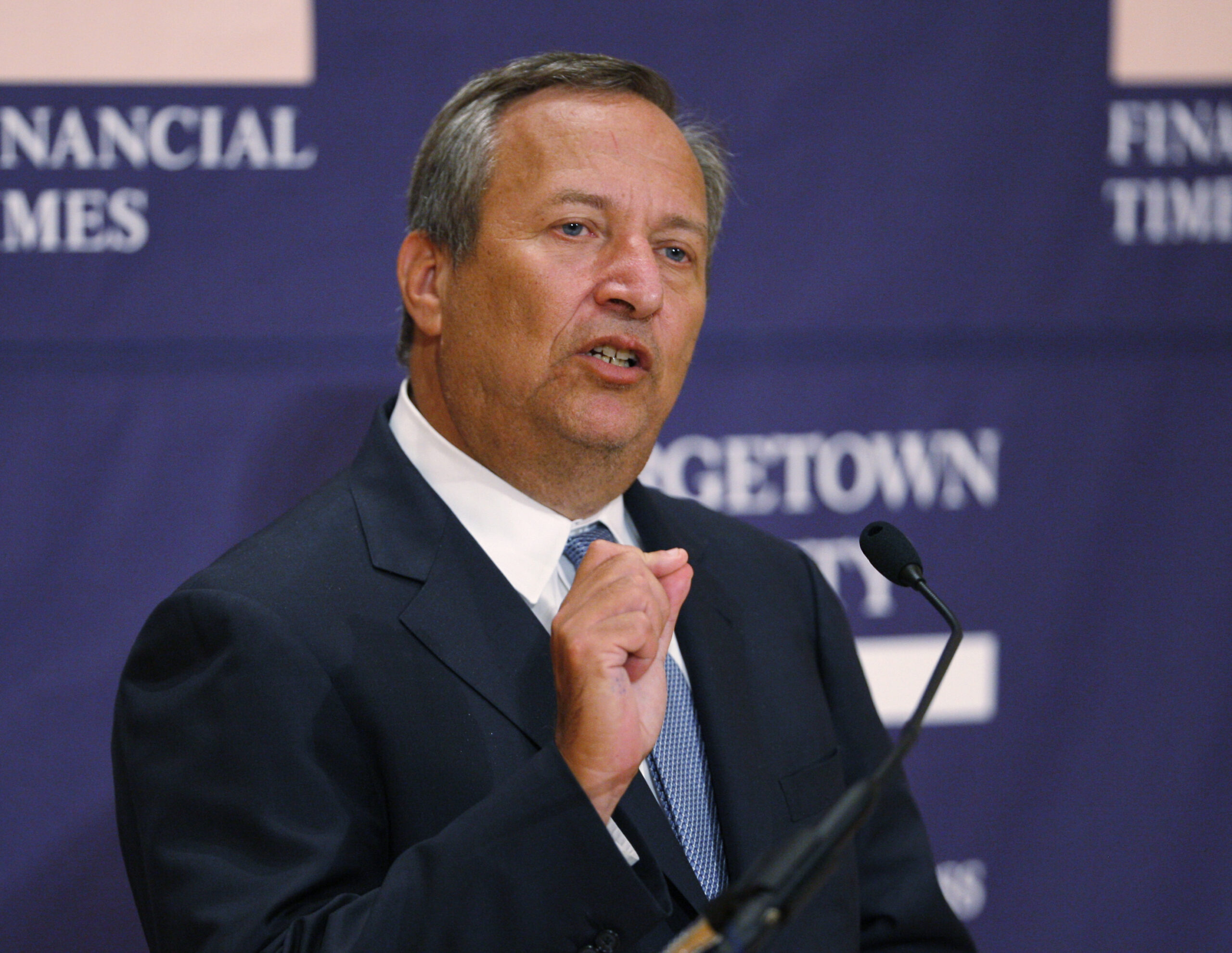 Larry Summers, director of President Barack Obama's National Economic Council, delivers a keynote address at the Future of Global Finance conference at Georgetown University's McDonough School of Business in Washington, September 18, 2009.   REUTERS/Hyungwon Kang    (UNITED STATES EDUCATION BUSINESS POLITICS) (Reuters)