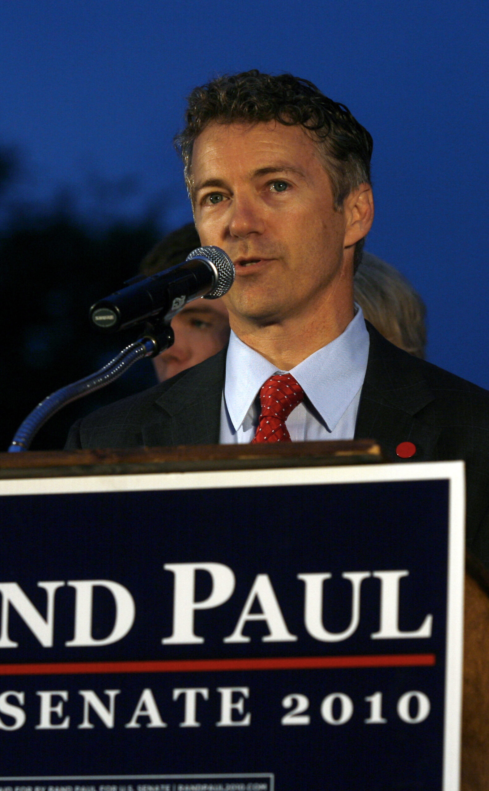 Rand Paul gives his victory speech after winning the Senate Republican primary election in Bowling Green, Kentucky, at Bowling Green Country Club May 18, 2010. Rand Paul, a doctor and son of libertarian Republican Representative Ron, beat Kentucky Secretary of State Trey Grayson for the Republican nomination for an open U.S. Senate seat in a race seen as an early test of the strength of the movement.           REUTERS/Jake Stevens   (UNITED STATES - Tags: POLITICS ELECTIONS) (Reuters)
