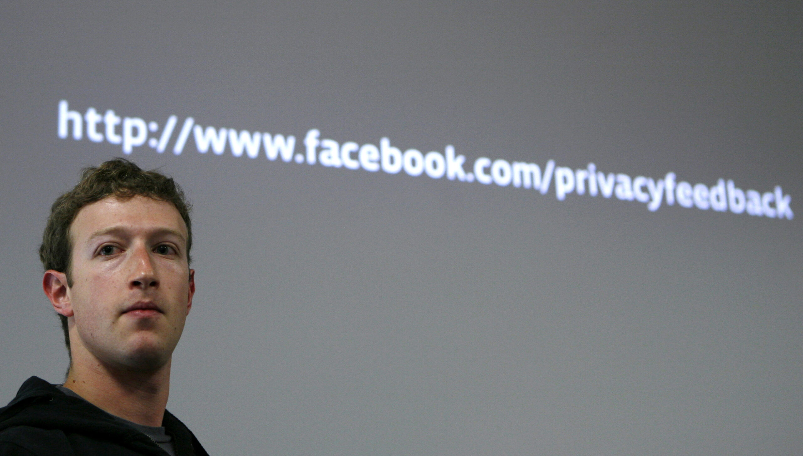 Facebook CEO Mark Zuckerberg takes a question during a news conference at Facebook headquarters in Palo Alto, California May 26, 2010.  REUTERS/Robert Galbraith  (UNITED STATES - Tags: SCI TECH BUSINESS) (Â© Robert Galbraith / Reuters)