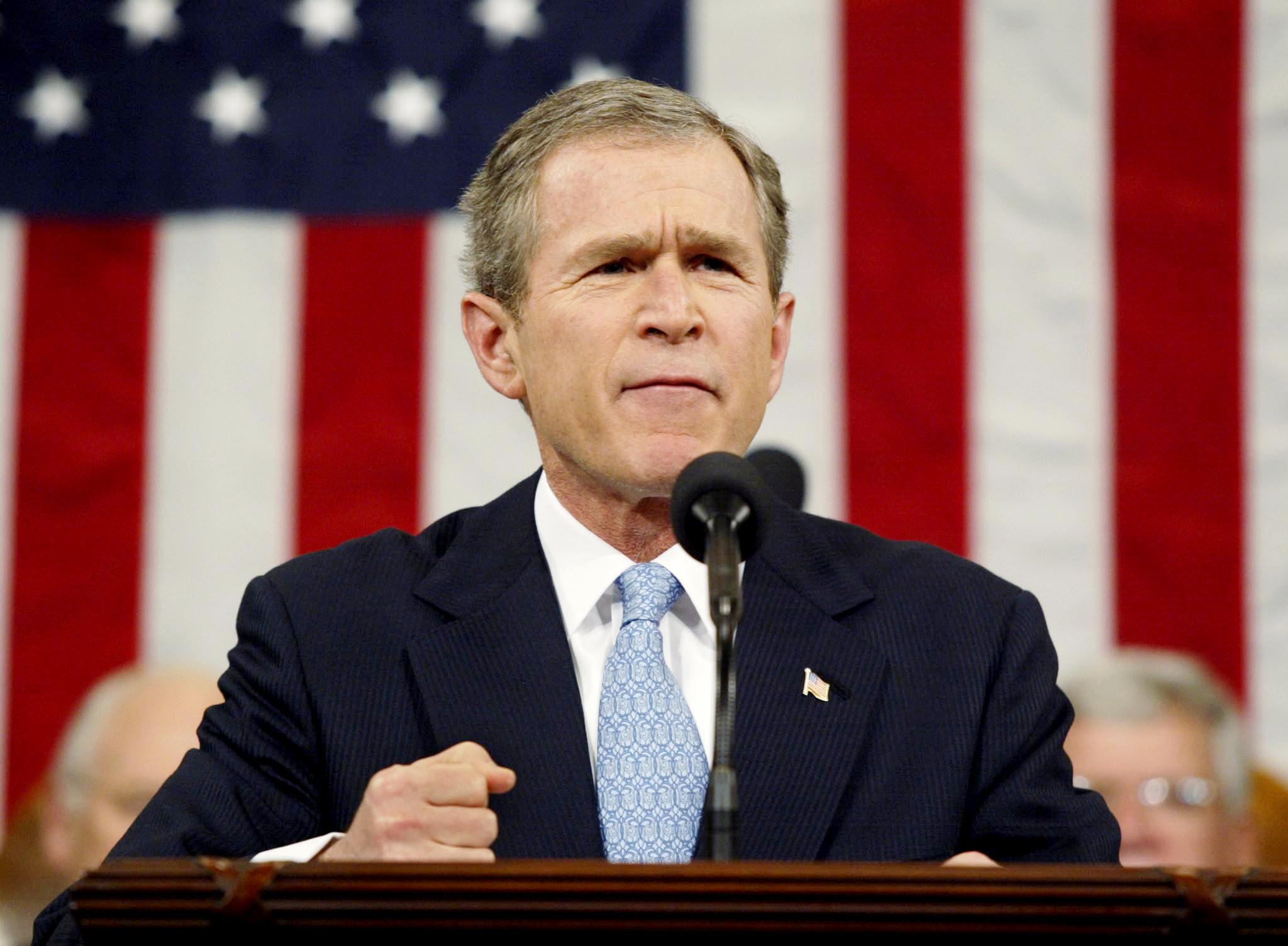 U.S. President George W. Bush addresses a Joint Session of Congress at
the Capitol Building in Washington January 29, 2002. President Bush
warned on Tuesday in his first State of the Union speech that America's
war on terrorism is just starting with tens of thousands of trained
followers of Osama bin Laden believed spread around the world as
"ticking time bombs.REUTERS/Luke Frazza/Pool

HK/JP (Reuters)
