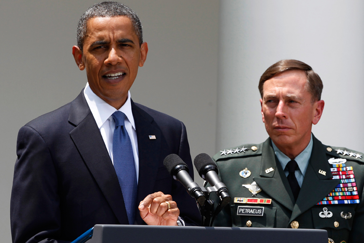 President Obama announces that Gen. David Petraeus (R) will replace Gen. Stanley McChrystal as his top commander in Afghanistan.