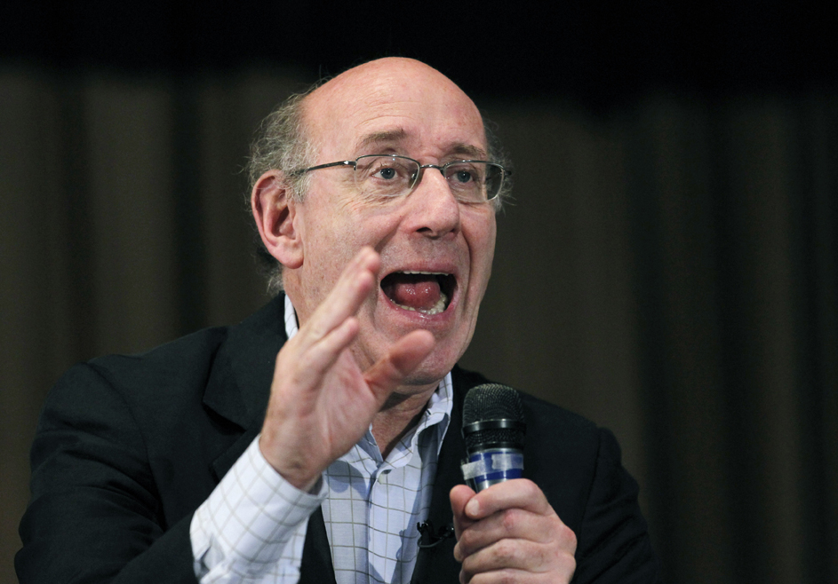 Ken Feinberg, administrator of the Independent Claims Facility for BPâs $20 billion escrow fund, hosts a public meeting with concerned residents and fishermen in Larose, La., Friday, June 25, 2010. (AP Photo/Gerald Herbert) (Gerald Herbert)