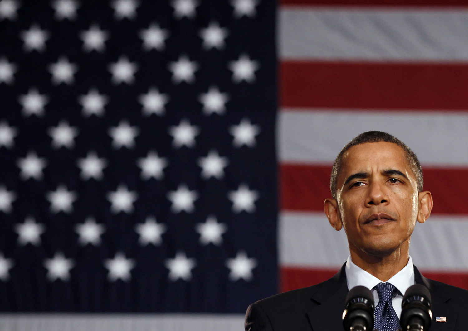 U.S. President Barack Obama holds a town hall meeting about the economy at the Racine Memorial Hall in Wisconsin, June 30, 2010.        REUTERS/Larry Downing (UNITED STATES - Tags: POLITICS) (Â© Larry Downing / Reuters)