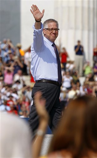 Glenn Beck waves as he arrives to speak at his  'Restoring Honor' rally in front of the Lincoln Memorial in Washington, Saturday, Aug. 28, 2010.(AP Photo/Alex Brandon) (AP)