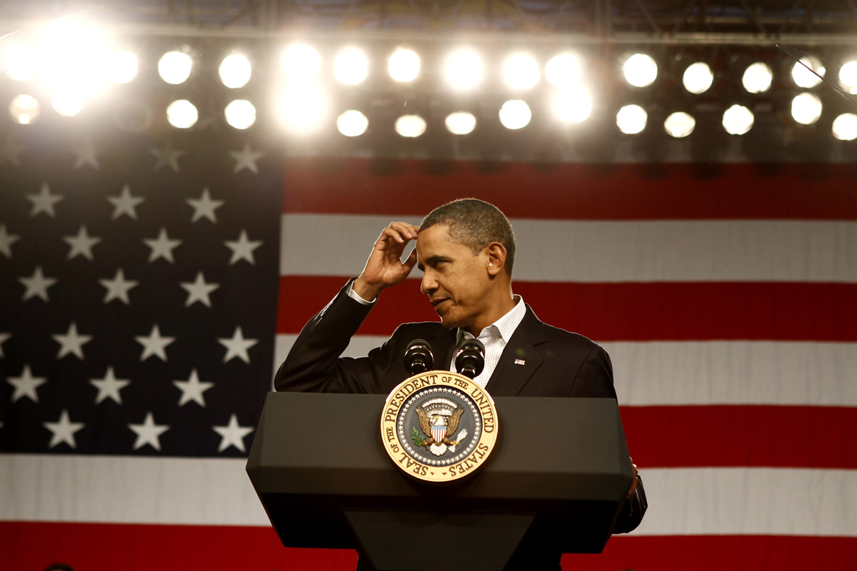 U.S. President Barack Obama speaks during a visit to Lorain County Community College in Elyria, Ohio January 22,  2010.  Today's visit to Lorain County is the second stop on the White House to Main Street Tour.     REUTERS/Kevin Lamarque   (UNITED STATES - Tags: POLITICS) (Â© Kevin Lamarque / Reuters)
