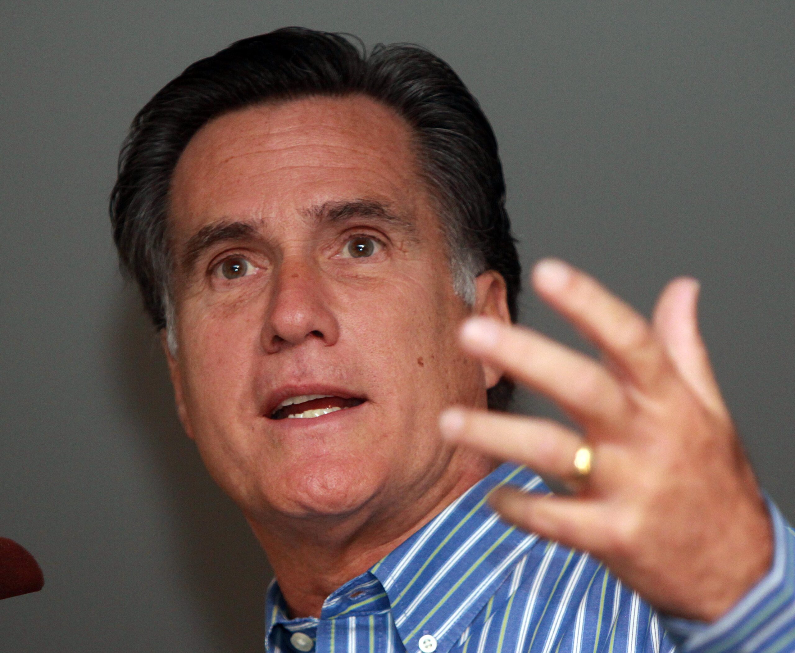 3-29-2010
Former Massachusetts Gov. Mitt Romney signs his book and speaks at the Central Library Monday, March 29 in Des Moines, IA.   Mitt Romney has released his new book, No Apology: The Case for American Greatness. (CONRAD SCHMIDT/AP PHOTO) (Conrad Schmidt)