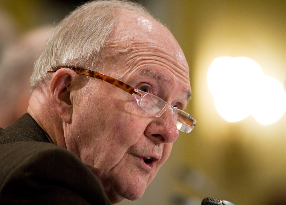 Lee Hamilton, co-chair, Blue Ribbon Commission on America's Nuclear Future Agenda, Thursday, March 25, 2010, speaks during the group's meeting in Washington. (AP Photo/Cliff Owen) (Cliff Owen)