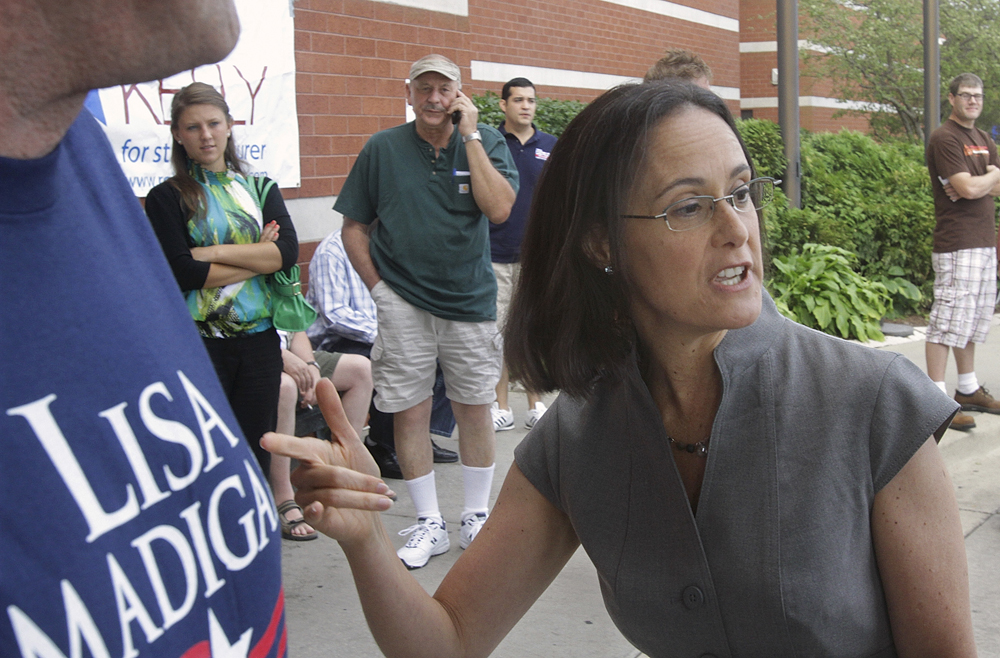 Illinois Attorney General Lisa Madigan speaks with reporters in Springfield, Ill., Wednesday, Aug. 18, 2010. Former Illinois Gov. Rod Blagojevich on Tuesday was convicted on a single count of lying to federal agents. (AP Photo/Seth Perlman) (Seth Perlman)