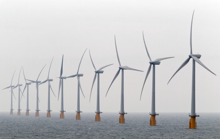 (Â© Stefan Wermuth / Reuters)