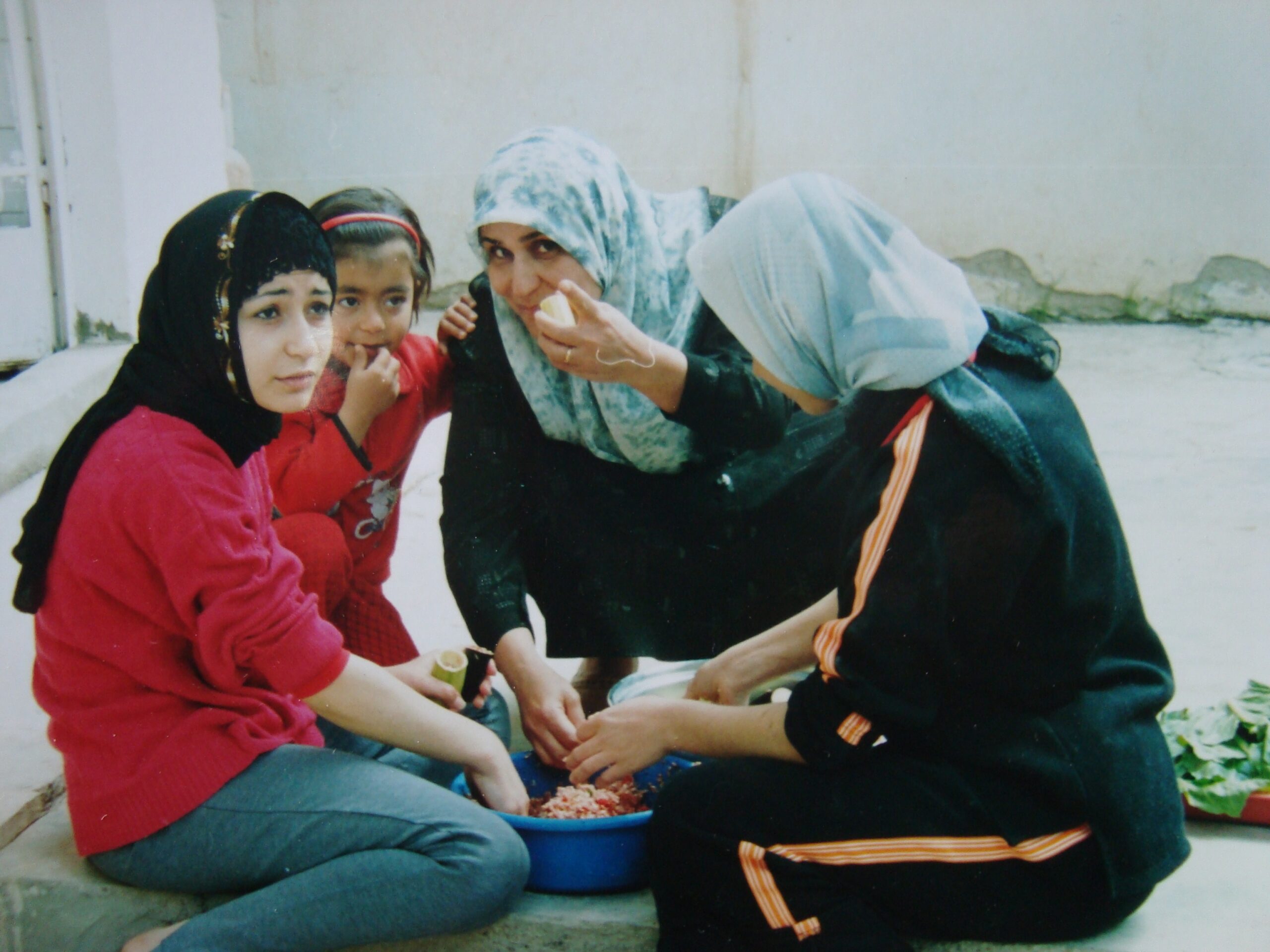 Afghan women prepare a meal.
