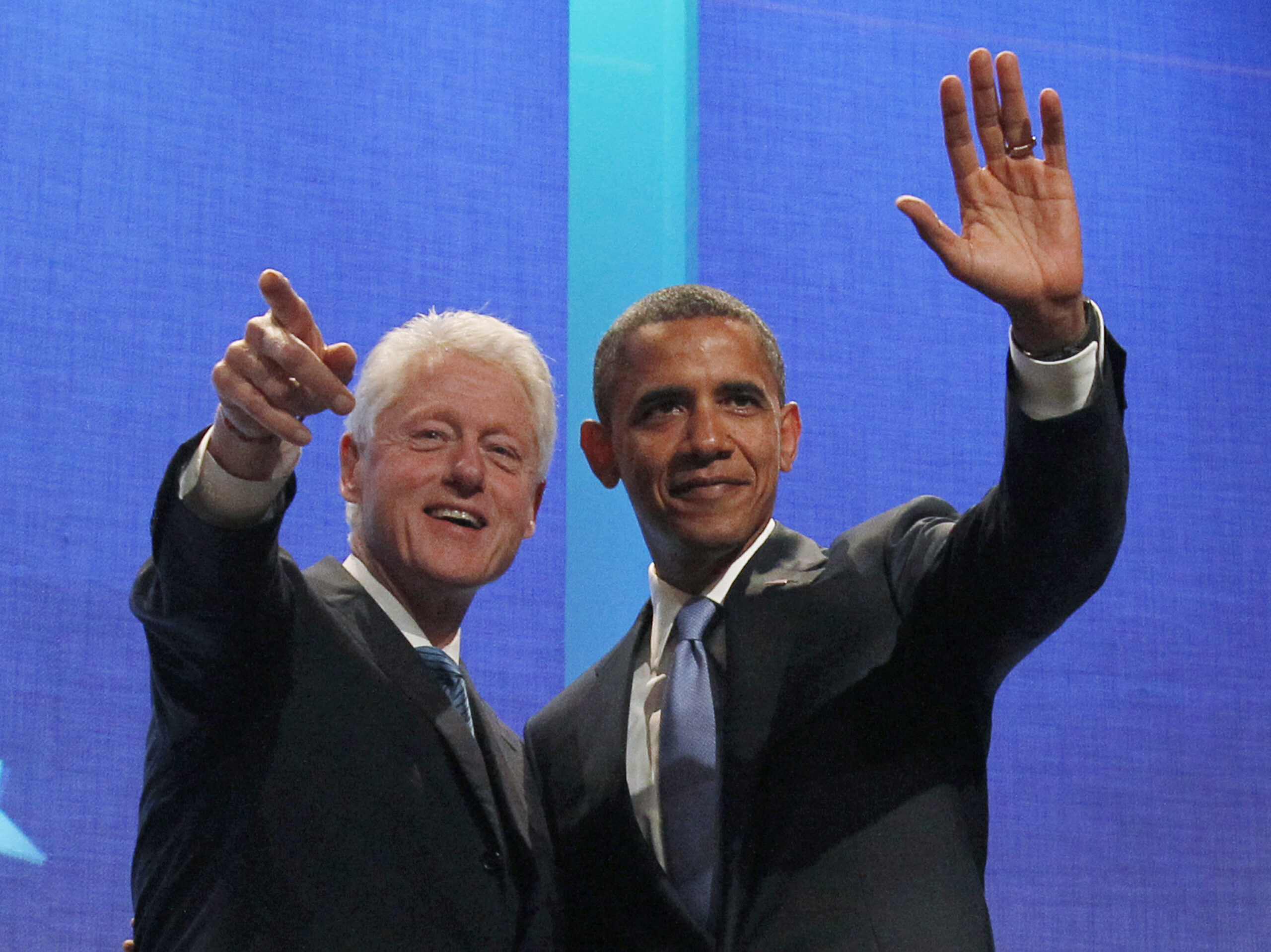 U.S. President Barack Obama (R) waves to the audience alongside former U.S. President Bill Clinton at the Clinton Global Initiative in New York, September 23, 2010.    REUTERS/Jason Reed  (UNITED STATES - Tags: POLITICS) (Reuters)