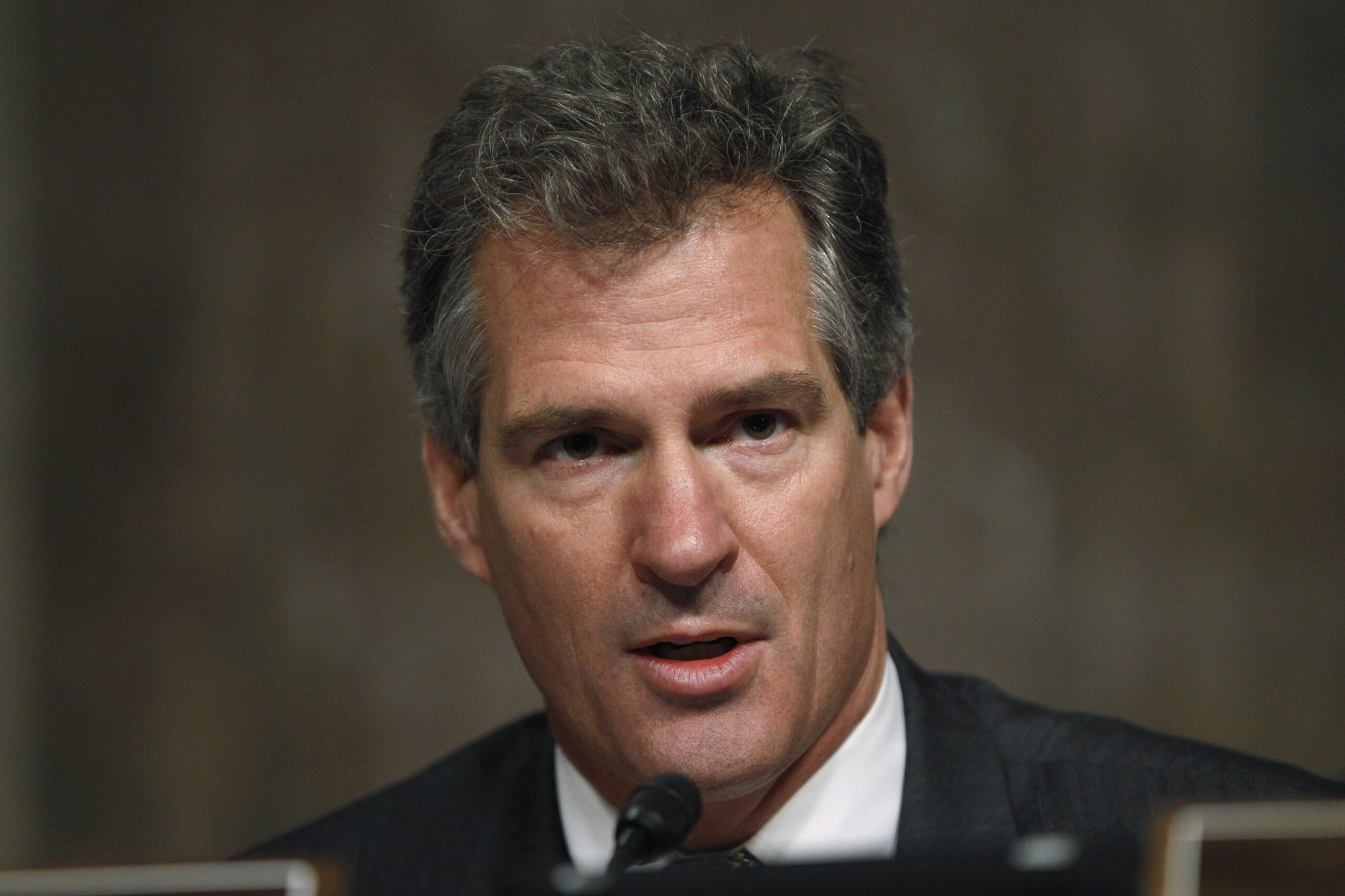 U.S. Senator Scott Brown (R-MA) speaks during the U.S. Senate Armed Services committee hearing a repeal of section 654 of title 10, United States Code, "Policy Concerning Homosexuality in the Armed Forces" on Capitol Hill on Washington, December 3, 2010.    REUTERS/Hyungwon Kang   (UNITED STATES - Tags: MILITARY SOCIETY POLITICS HEADSHOT) (Reuters)