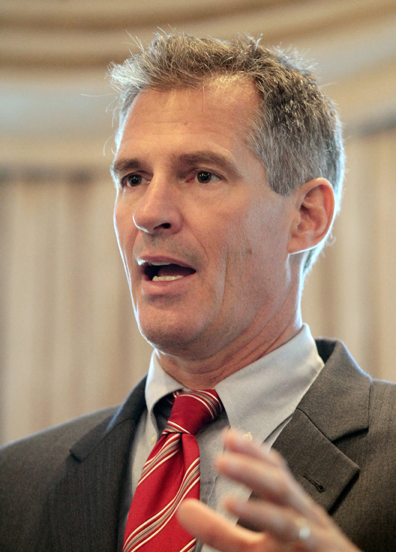 U.S. Sen. Scott Brown, R-Mass., addresses the New England Associated Press News Executives Association in Chelmsford, Mass., Saturday, Sept. 11, 2010. AP Photo/Winslow Townson) (Winslow Townson)
