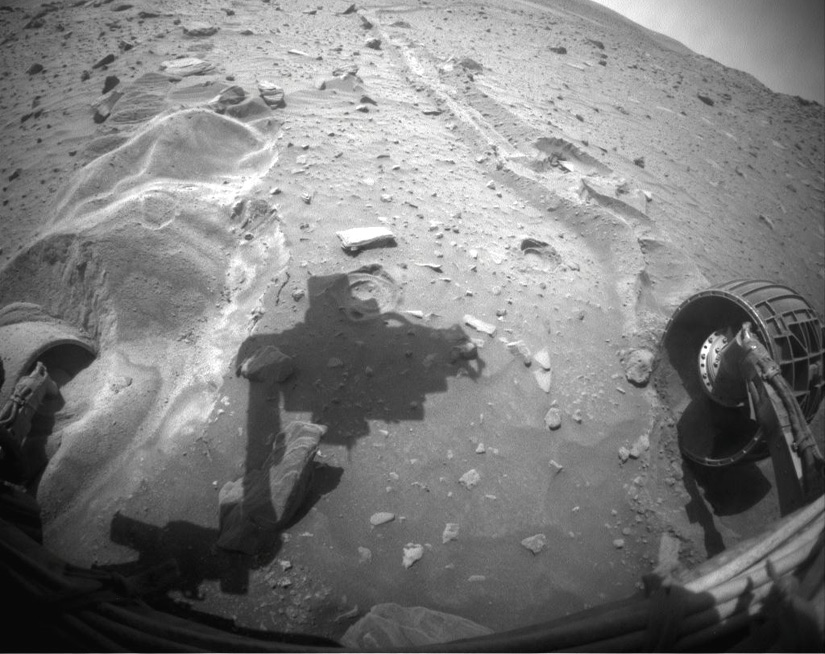 NASA's Spirit Rover discovers water on Mars