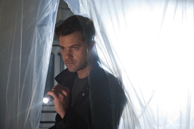 FRINGE: Peter (Joshua Jackson) tracks a killer in the "Marionette" episode of FRINGE airing Thursday, Dec. 9 (9:00-10:00 PM ET/PT) on FOX. ©2010 Fox Broadcasting Co. CR: Liane Hentscher/FOX