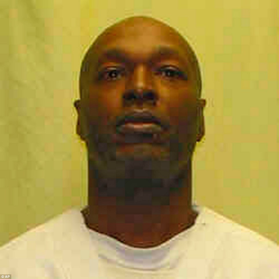 Wardens stuck lethal injection needles into convicted rapist and murderer Romell Broom for two hours before calling off his execution. (© Ap)