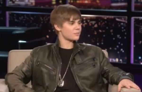 That is Justin Bieber, not a lesbian.