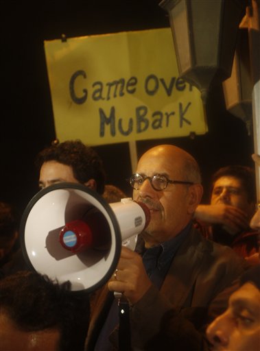 Egyptian Nobel Peace laureate and democracy advocate Mohamed ElBaradei addresses the crowd at Tahrir Square in Cairo, Sunday Jan.30, 2011. (AP Photo/Khalil Hamra) (AP)