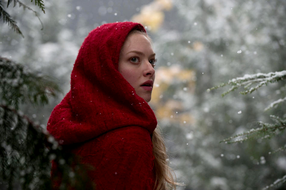 Amanda Seyfried in "Red Riding Hood"