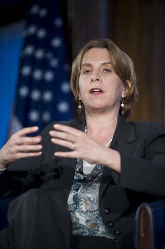 ** FILE ** In this March 24, 2009 file photo, President and CEO of NPR Vivian Schiller appears on The Kalb Report at the National Press Club in Washington.  NPR says CEO Vivian Schiller resigns in aftermath of fundraiser's remarks on hidden video.  (AP Photo/Kevin Wolf) (AP)