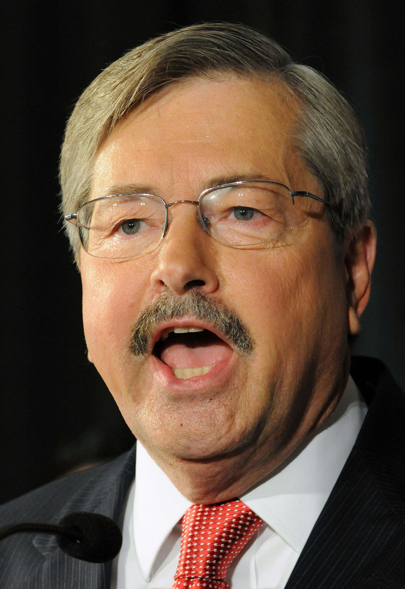 Tuesday, June 8, 2010 -- At 7 Flags in Clive, Terry Branstad speaks at his victory rally. Branstad won the GOP nomination for Iowa governor and will face incumbent Chet Culver in November.

Photo by Warren Taylor (Warren Taylor)