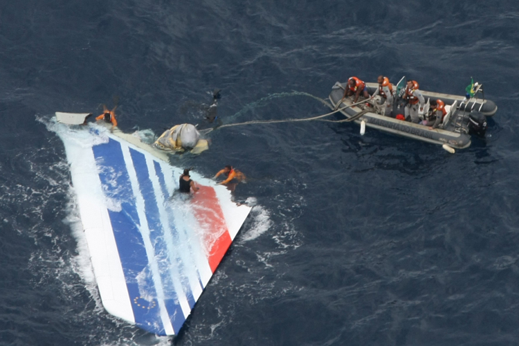 FILE - In this Monday, June 8, 2009 file photo released by Brazil's Air Force, Brazil's Navy sailors recover debris from the missing Air France Flight 447 in the Atlantic Ocean. A year after Air France Flight 447 crashed into the Atlantic ocean, families of some of the 228 victims are demanding Monday May 31, 2010 that the search for the flight recorders, and for answers, continues. (AP Photo/Brazil's Air Force, file)  ** NO SALES  ** (Anonymous)