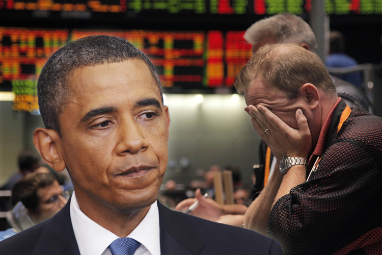 Trader Andrew Stavros reacts after the close of trading in the NASDAQ, 100 Index pit, on the floor of The CME Group Monday, Aug. 8, 2011, in Chicago. Stocks plummeted at the close after anxiety overtook investors on the first trading day since Standard & Poor's downgraded American debt. (AP Photo/M. Spencer Green) (M. Spencer Green)