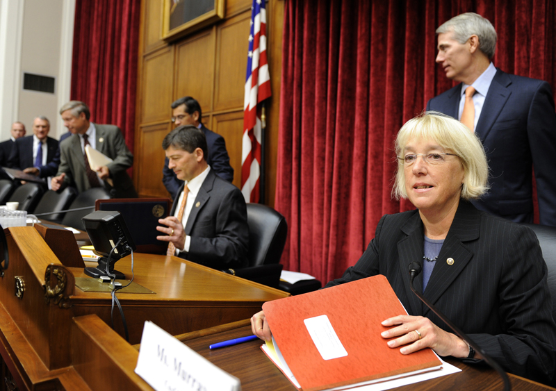 Congressional Super Committee Co-Chair Patty Murray (D-WA), (R) and fellow Co-Chair Rep. Jeb Hensarling (R-TX) (L) are seated as they arrive to open the   inaugural meeting to search for at least $1.2 trillion in new deficit reductions, in Washington, DC, September 8, 2011.         REUTERS/Mike Theiler (UNITED STATES - Tags: BUSINESS POLITICS) (Â© Mike Theiler / Reuters)