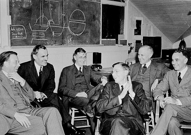 Group photo of E. O. Lawrence, A. H. Compton, V. Bush, J. B. Conant, K. Compton, and A. Loomis in March 1940 at UC Berkeley meeting (Wikipedia)