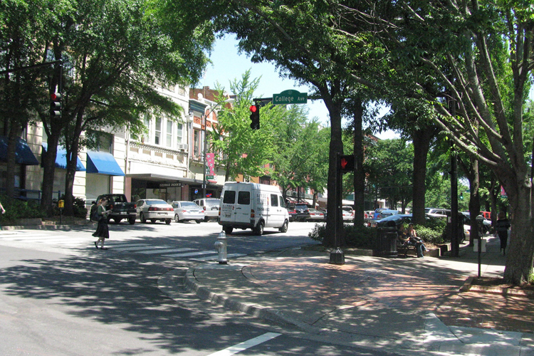 Athens, Ga. (<span about='http://www.flickr.com/photos/resolutemediagroup/6329772504/' xmlns:cc='http://creativecommons.org/ns#'><a href='http://www.flickr.com/photos/resolutemediagroup/6329772504/' rel='cc:attributionURL' target='_blank'>Voices To Action with Alice Linahan</a> / <a href='http://creativecommons.org/licenses/by/3.0/' rel='license' target='_blank'>CC BY 3.0</a></span>)