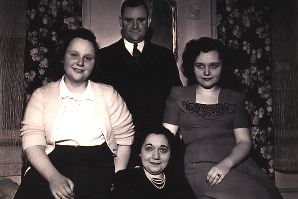 Clockwise from left: Aunt Sissy, Uncle Frank, Aunt Jonie and Aunt Rosie (Courtesy of Tom Gannon)