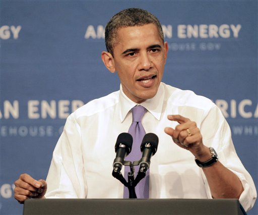 President Barack Obama talks about U.S. oil dependence, Thursday, March 1, 2012, in Nashua, N.H. (AP Photo/Jim Cole) (AP)
