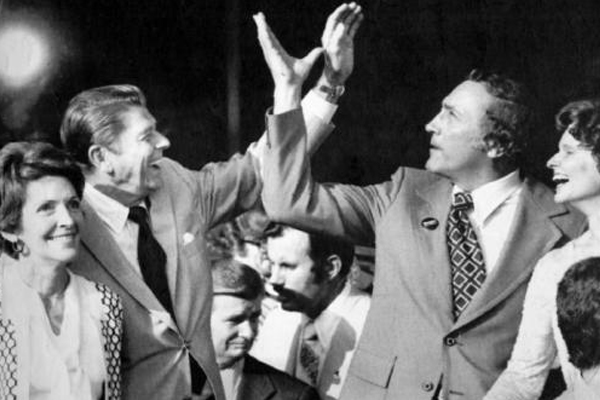 Ronald Reagan and his running mate Senator Richard Schweiker in Kansas City, Mo., in 1976. (AP)
