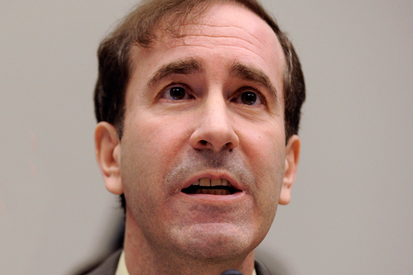 Independent financial fraud investigator Harry Markopolos testifies on Capitol Hill in Washington on Feb. 4, 2009 (AP Photo/Susan Walsh)