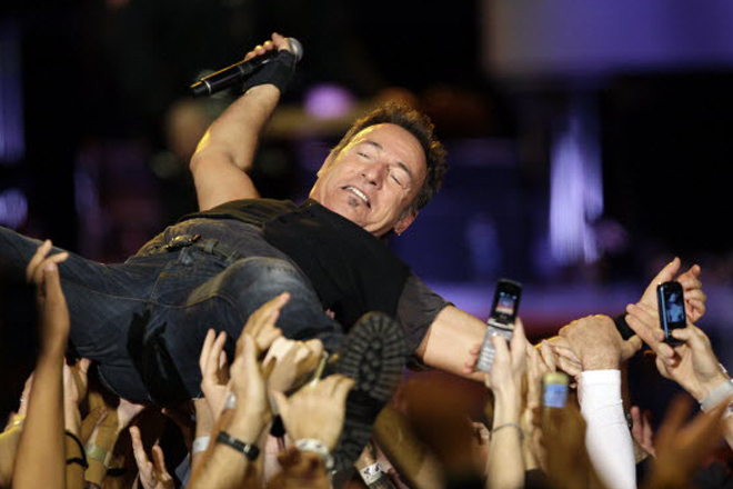 Bruce Springsteen (AP/Rob Carr)