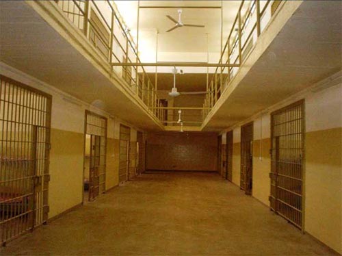 Abu Ghraib cell block (Wikimedia)