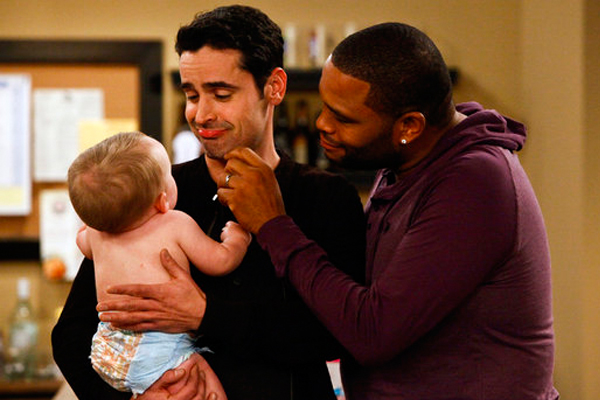 Jesse Bradford and Anthony Anderson in "Guys with Kids"