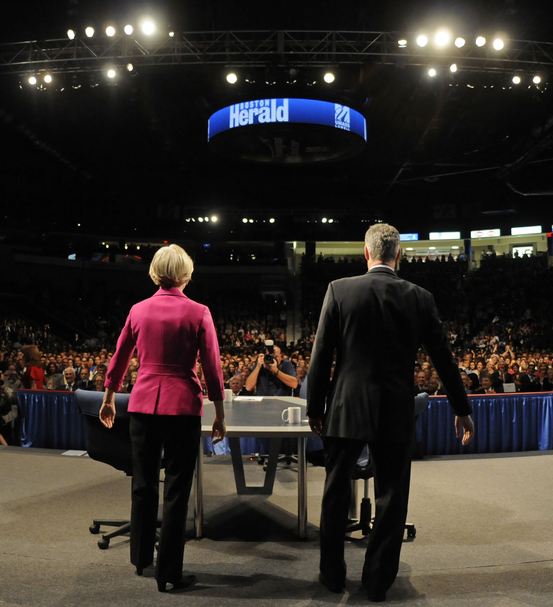 Republican U.S. Sen. Scott Brown, right, and Democratic challenger Elizabeth Warren, left. (Associated Press)