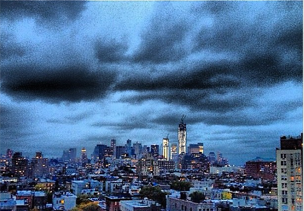 Unconfirmed picture of pre-storm Manhattan (via Twitter user @bravoandy)