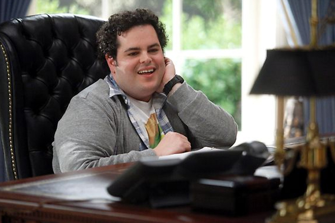 Josh Gad in "1600 Penn"